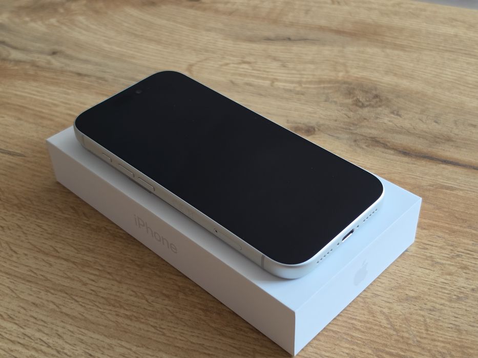 iPhone 17 Pro 256GB Silver + подарък кейс