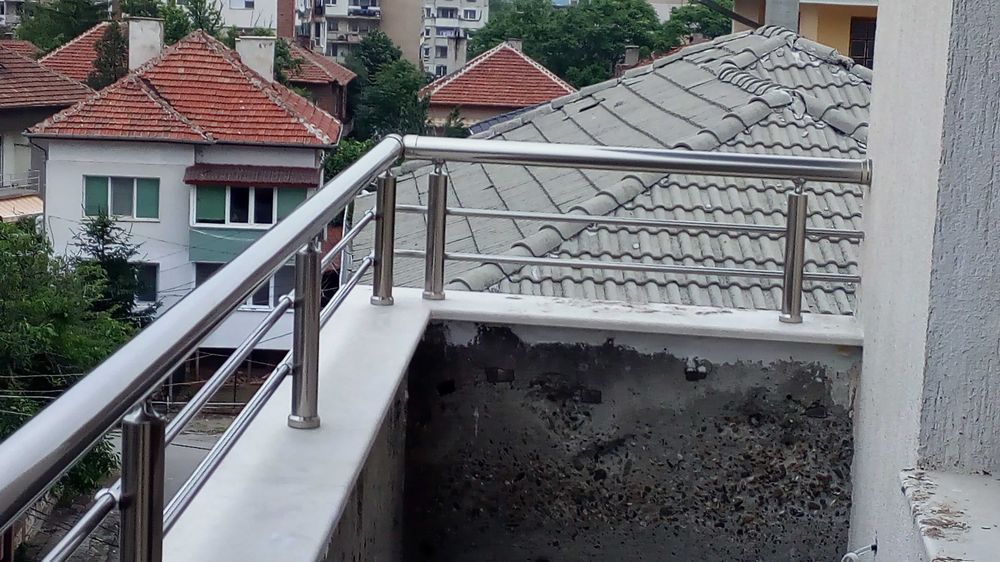 Здравите алуминиеви парапети.