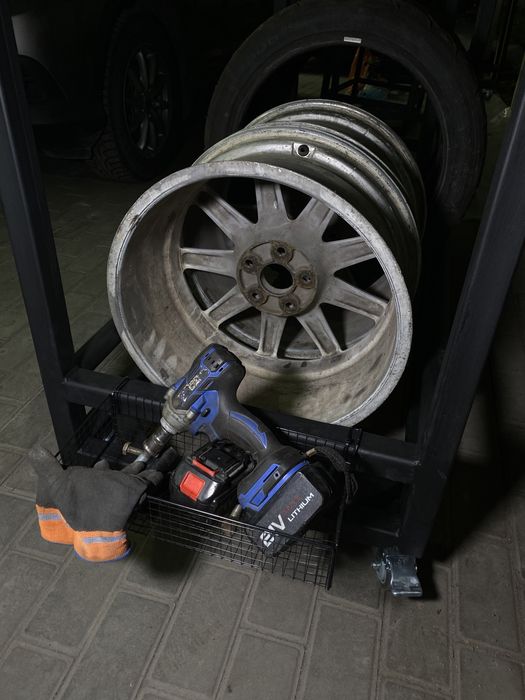 Тележка для колес шин дисков