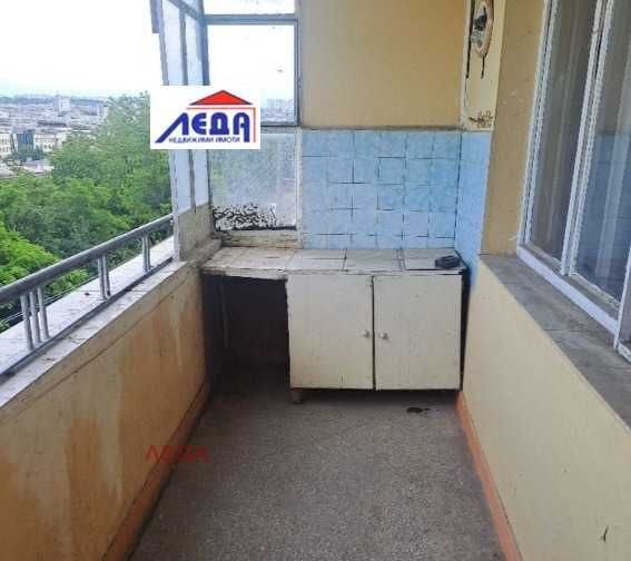 Продава се Тристаен апартамент в Плевен, 9-ти квартал - 100 кв.м за 970 €/кв.м - Снимка #6