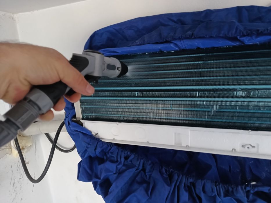 Executăm igienizări  la aer condiționate, încărcări cu freon + montaj