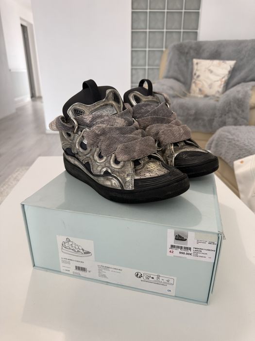 De vanzare LANVIN CURB