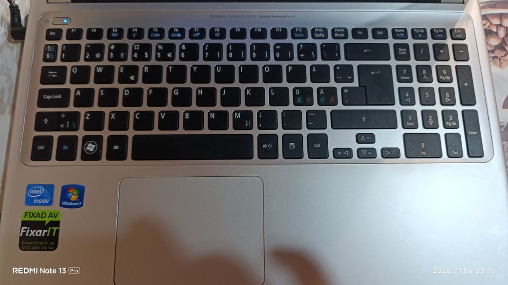 Продавам лаптоп Acer Aspire V5-531