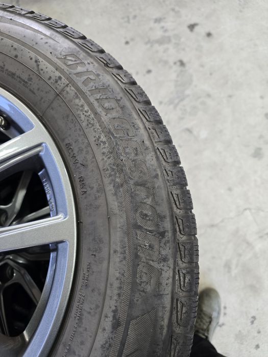 4 Броя Гуми 215/70/16 Bridgestone