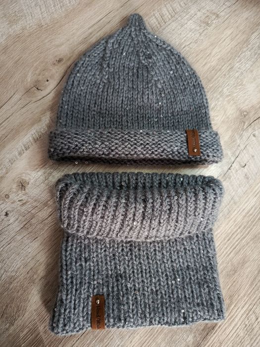 Комплект шапка-пипка + снуд.