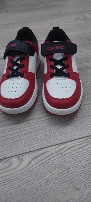 Adidasi Sprandi 35