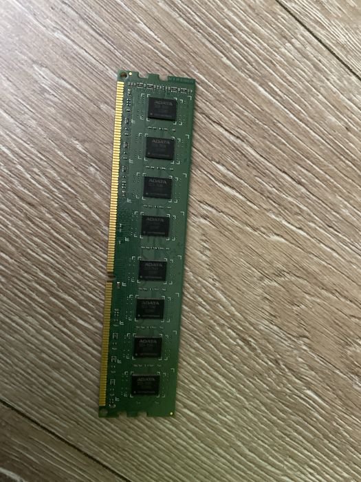 Продавам RAM карта с 4GB