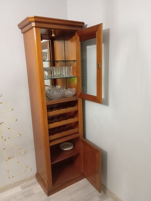 Продаю шкаф б/у.