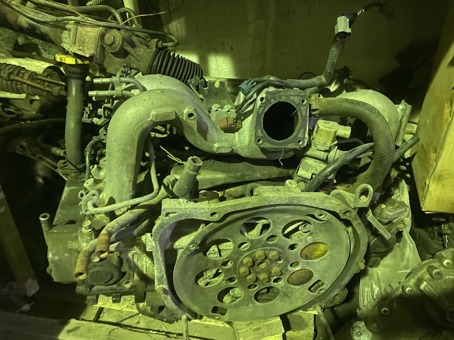 Продам каробку и двигатель На Субару