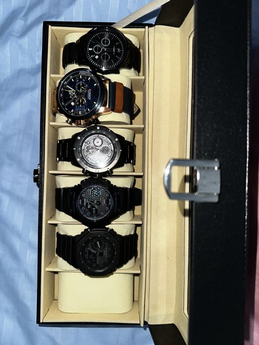 Продам оригинал часы в хорошем состояний