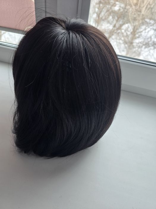 Продаю парик в отличном состоянии.