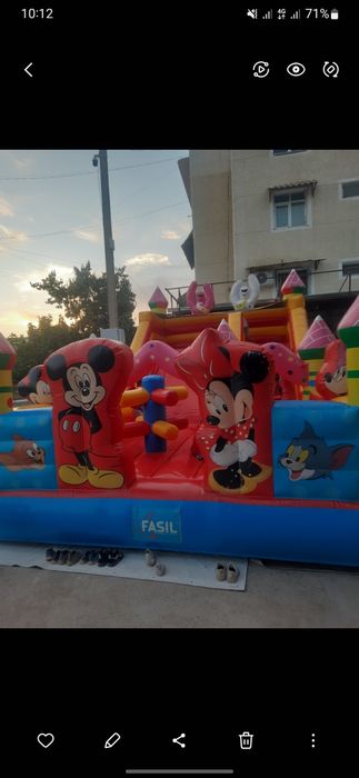Batut sotiladi yangi,fasil firmasiniki 7 ga 4 razmer