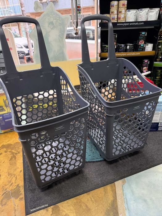 Пластмасова количка за пазаруване