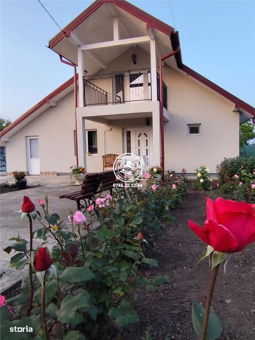 Vila de vanzare Stejari