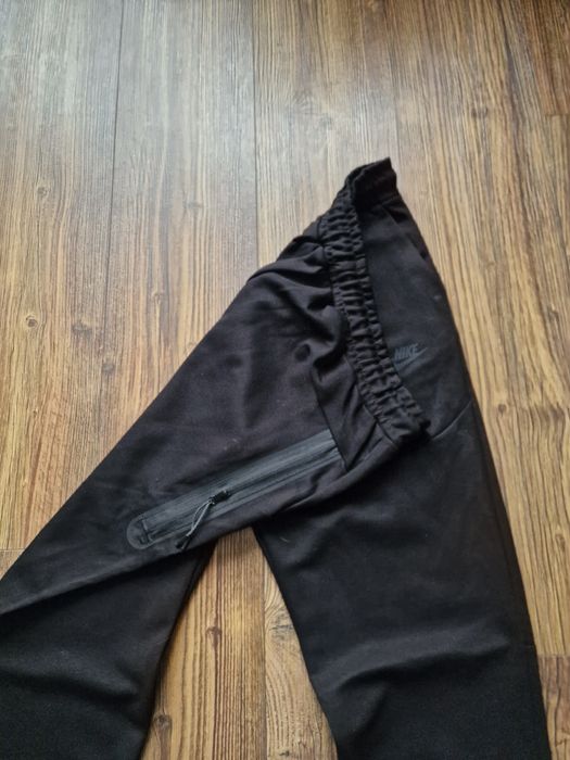 Страхотен мъжки спортен сет екип размер S M L XL