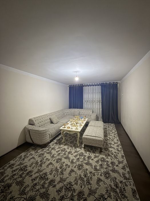 Yashil Dunyoni yonidan Dom