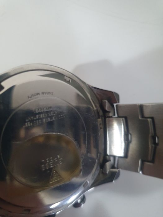 Vand ceas guess barbatesc