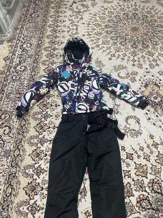 Лыжный костюм для девочки