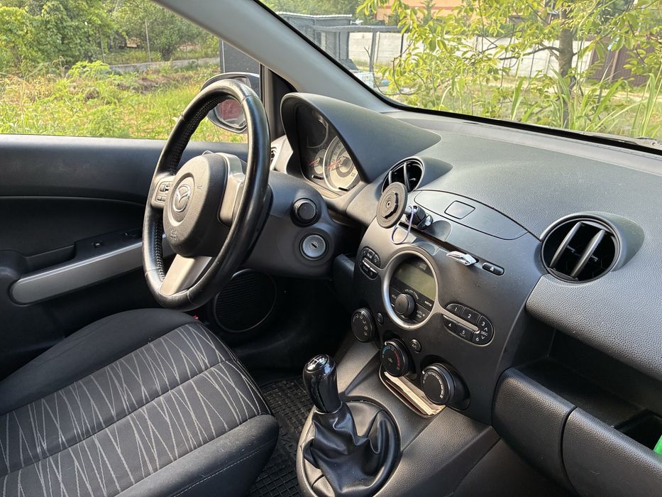 Mazda 2 2008 1.3 benzină