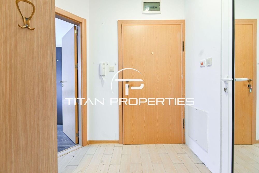 Дава се под наем Двустаен апартамент в София, Център - 65 кв.м за 598.23 € - Снимка #8