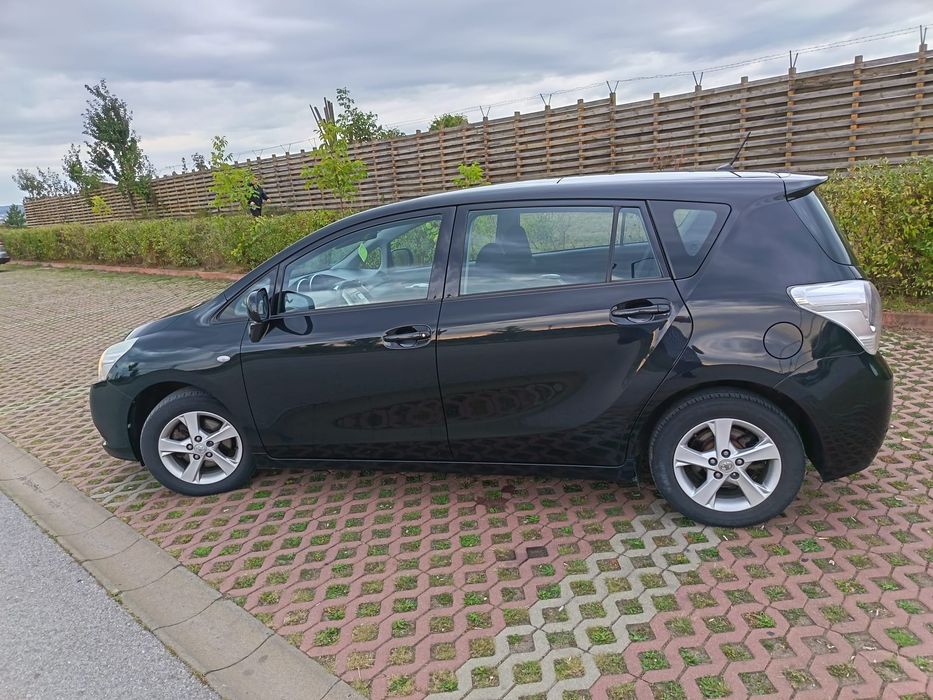 Toyota verso benzina