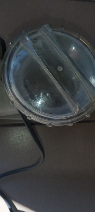 Pompa.        piscina
