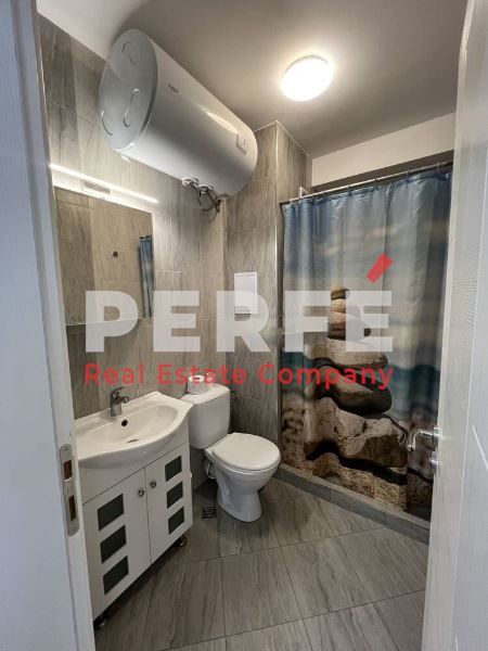 Дава се под наем Двустаен апартамент в Бургас, Изгрев - 69 кв.м за 484.5 € - Снимка #7