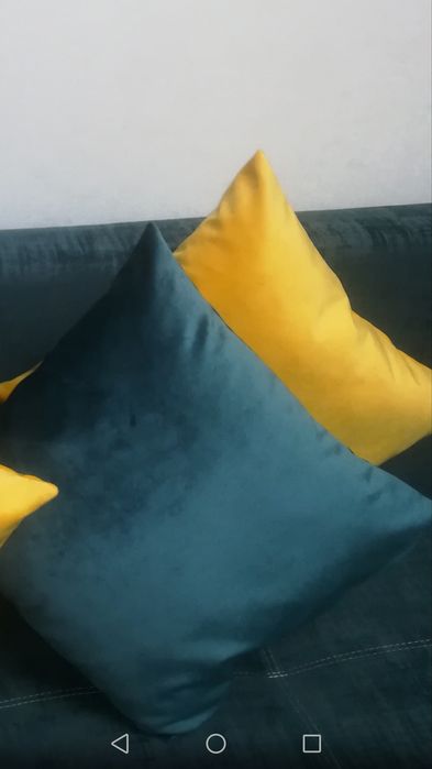 Бархатные подушки