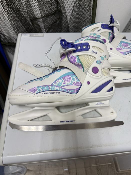 Коньки женские новые