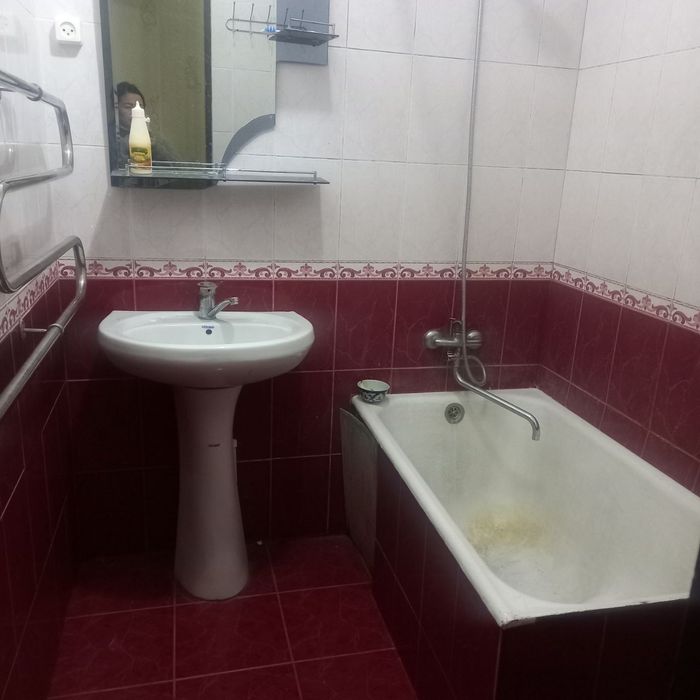 Здаецая 2 комнатная квартира массив куйлук 1