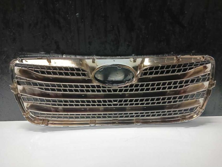 Решетка радиатора Santa fe 10-12