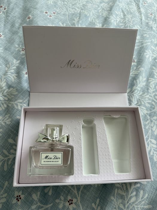 Продам туалетную воду Miss Dior