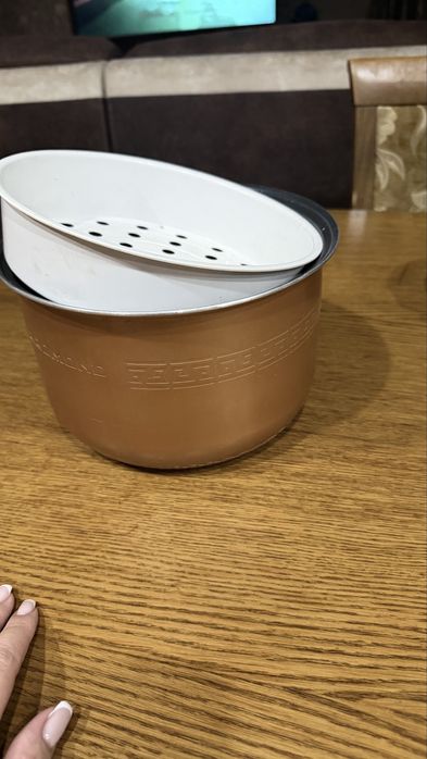 Продам кастрюли сковородки чаша мультиварки