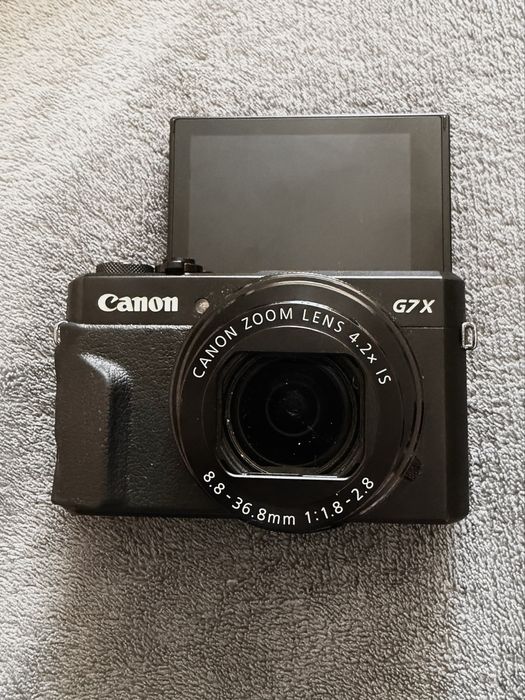 Canon G7X Mark II – включва се, не е тествана подробно