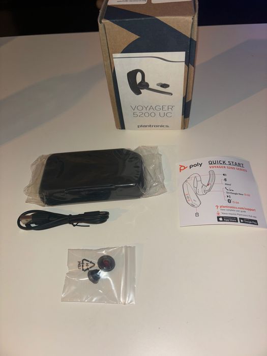 Cască Bluetooth profesională Poly (Plantronics) Voyager 5200 UC