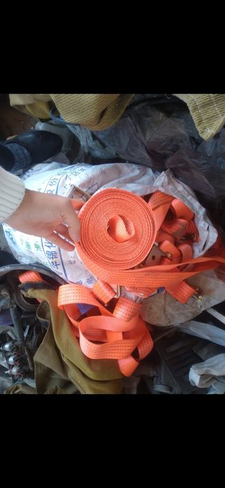 Стяжной ремнь новый