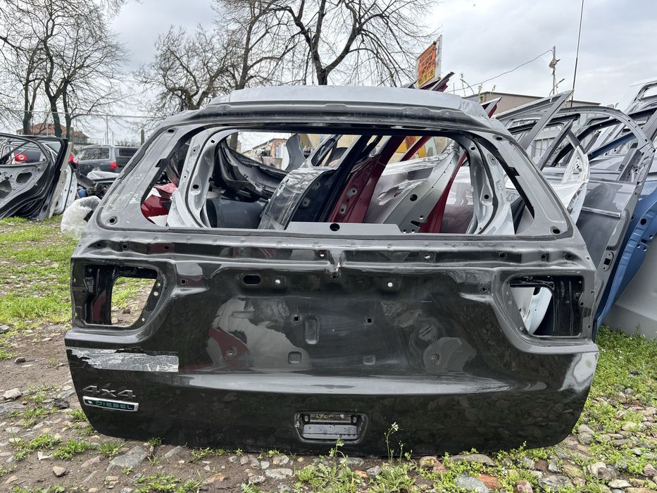 Капак/Багажник/Задна врата Jeep Grand Cherokee