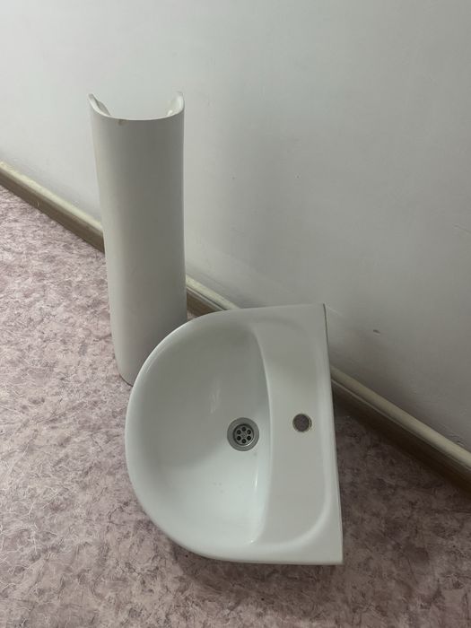 Раковина с педьесталом, б/у