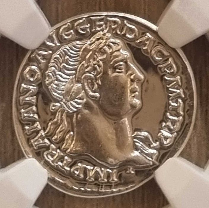Denar imparatul Traian, replica BNR 2006 gradata NGC MS 69