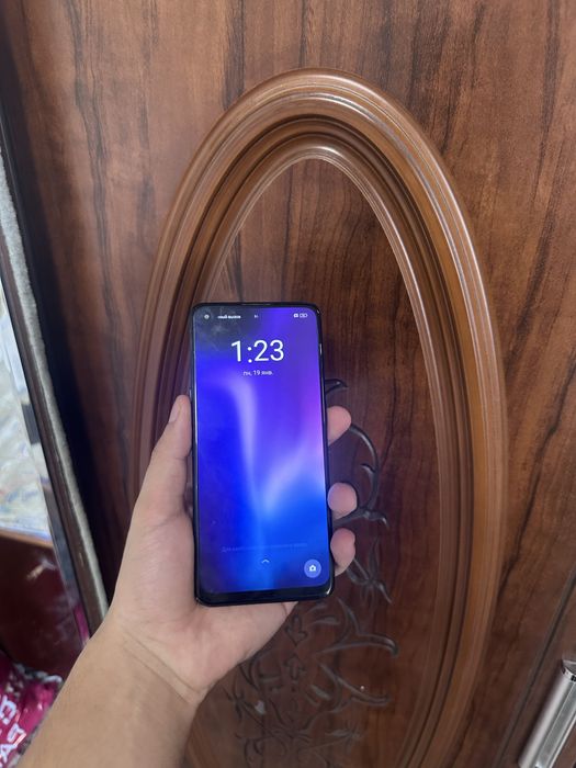 Oppo reno 7 sotiladi