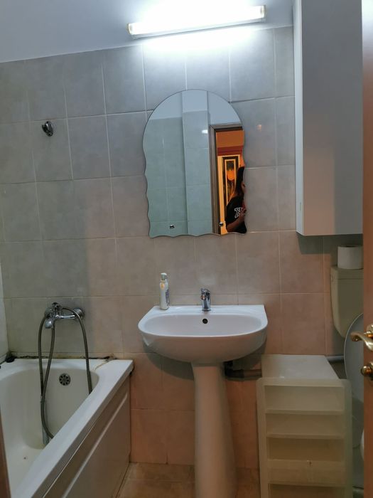 Închiriez apartament 2 camere