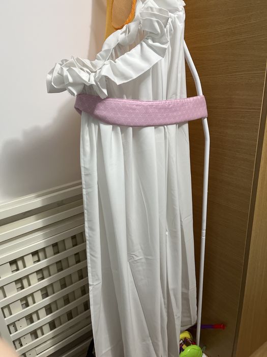 Pătuț bebeluș alb din lemn