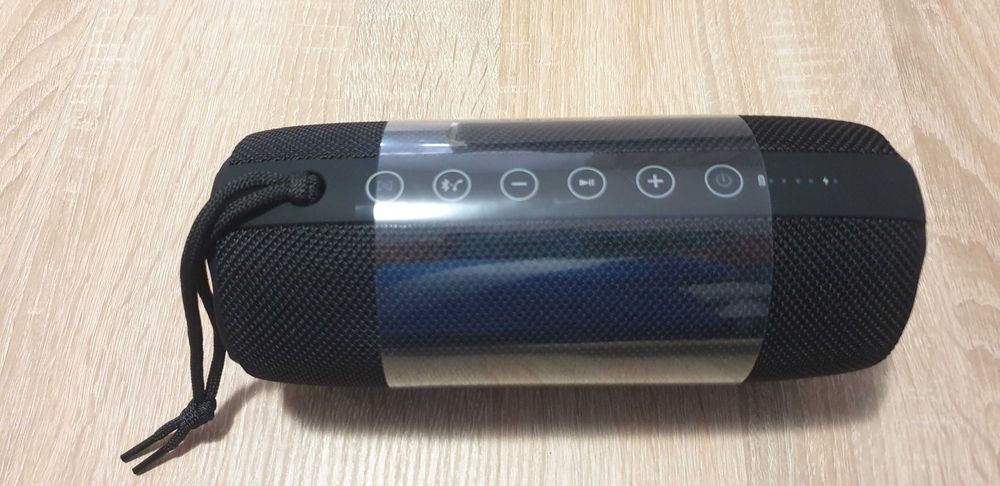 Boxa portabila cu bluetooth, Niceboy RAZE 3 Titan, 500 lei.