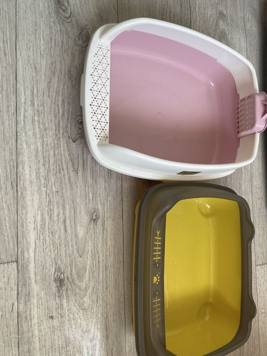 Лотки новые для кошек и собак цены разные