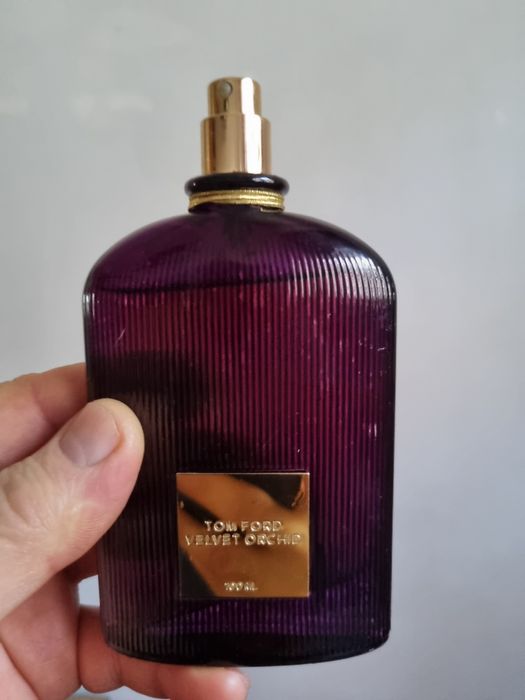 Vind apa de parfum Tom Ford