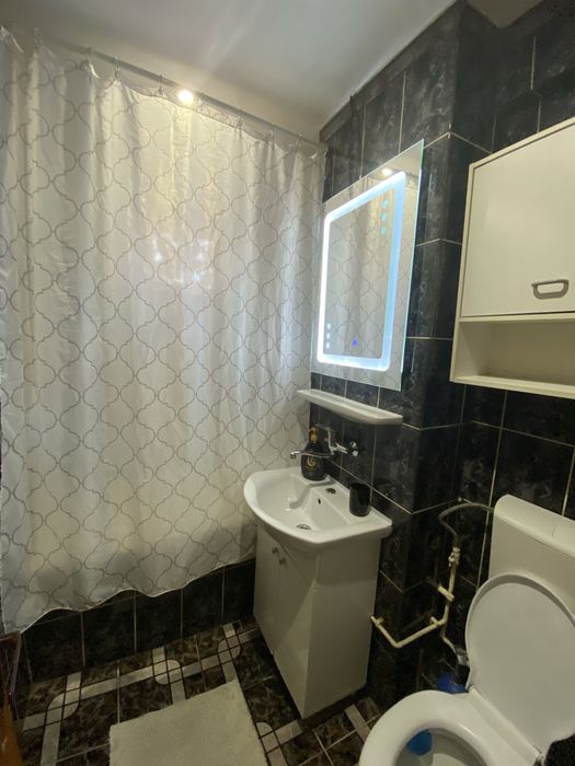 Inchiriez apartament in Mun. Campulung, d sponibil cu 30 martie