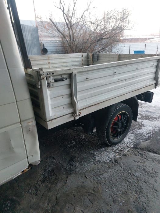 Две машины поменяю на Спринтор реф