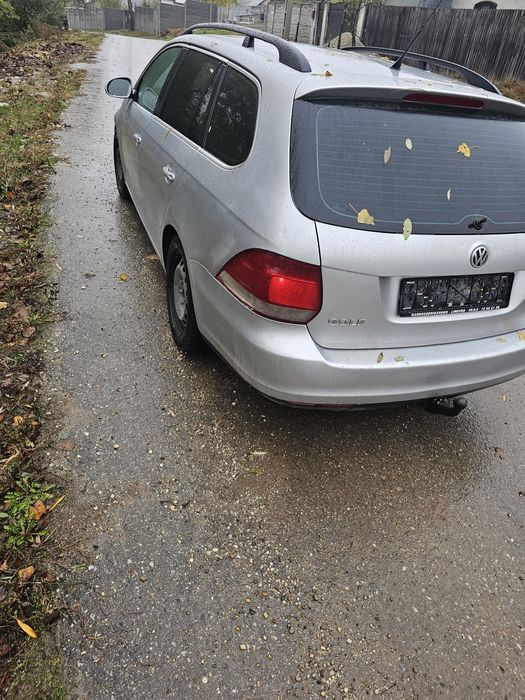 Dezmembrez vw golf 5 1.9 bls