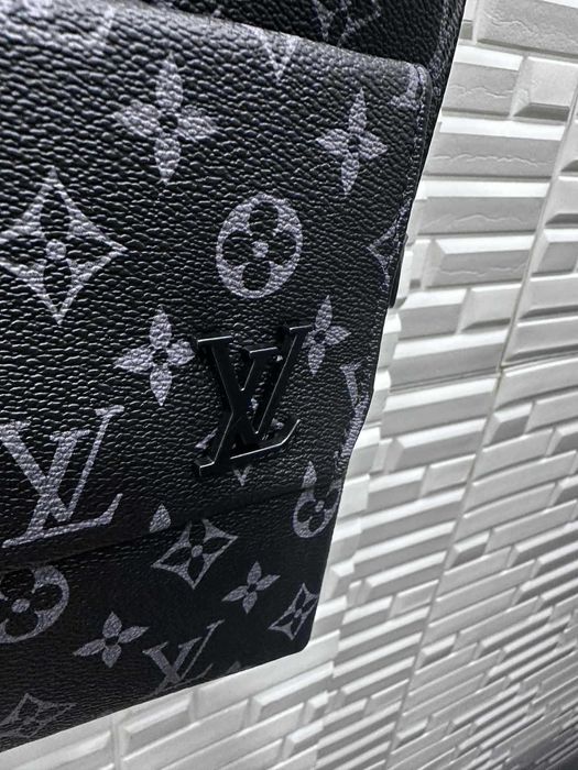 Раница Louis Vuitton - нова