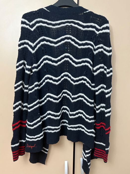 Desigual cardigan nou cu etichetă xs
